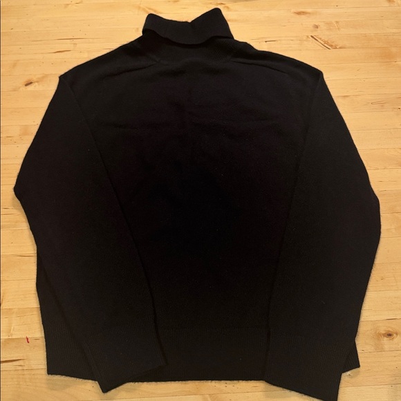 Quince Mongolian Cashmere Turtleneck, NWOT, M - Picture 5 of 5